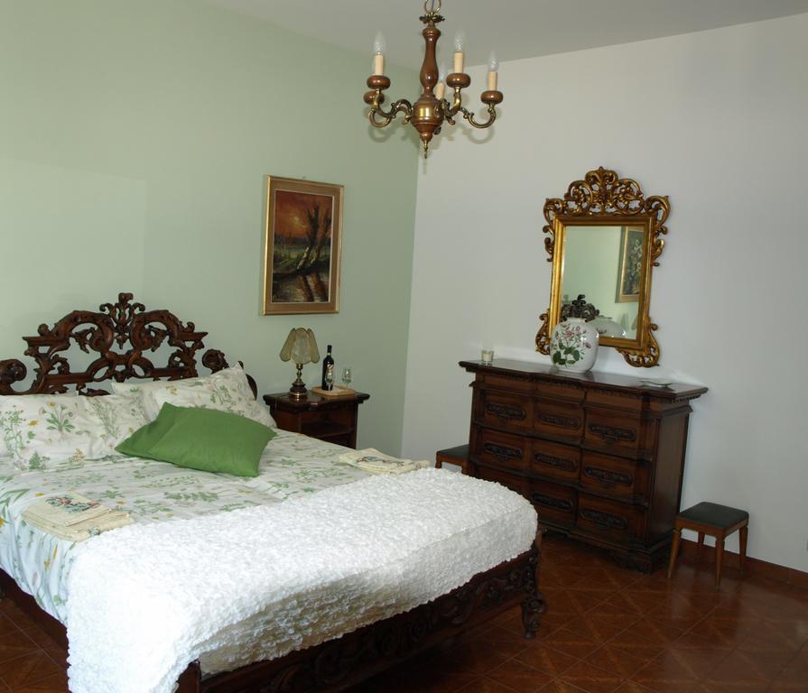 B&B Vigneto Pardom Montiglio Luaran gambar